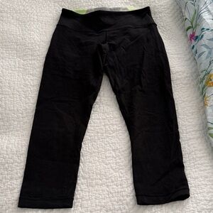 lululemon athletica Black Capri Leggings